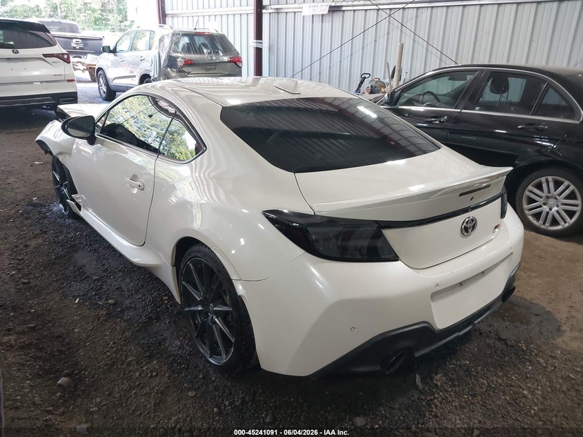 2022 TOYOTA GR86 auction photo 3