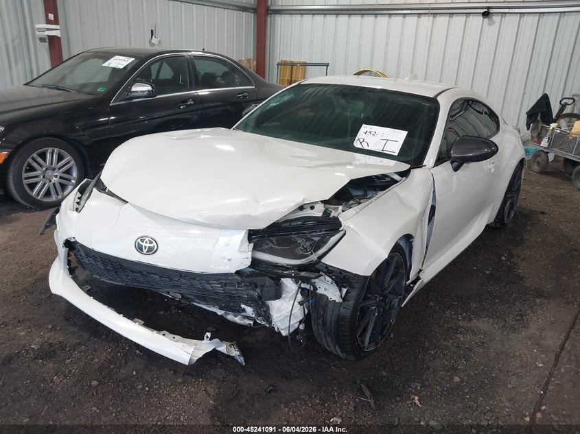 2022 TOYOTA GR86 auction photo 6