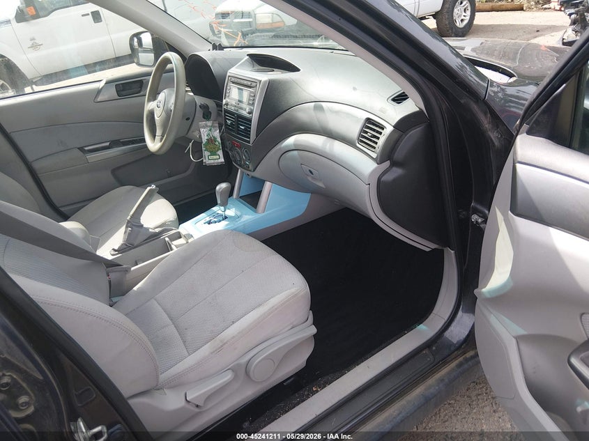 JF2SHABC7CH440786 2012 Subaru Forester 2.5 2.5X grey