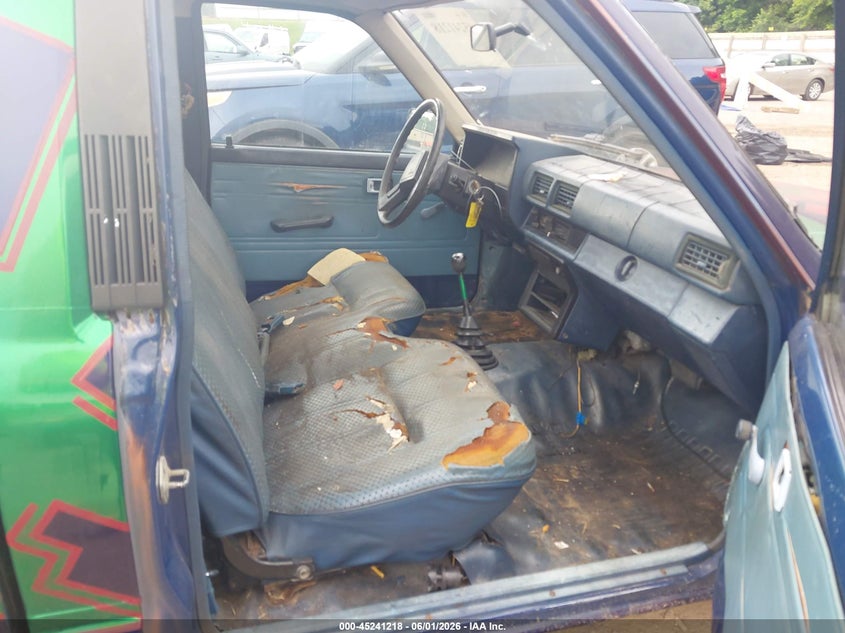 1985 Toyota Pickup 1/2 Ton Rn55 VIN: JT4RN55R9F0110146 Lot: 45241218