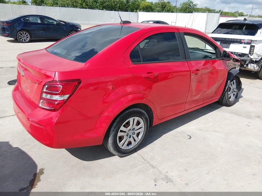2018 CHEVROLET SONIC auction photo 4