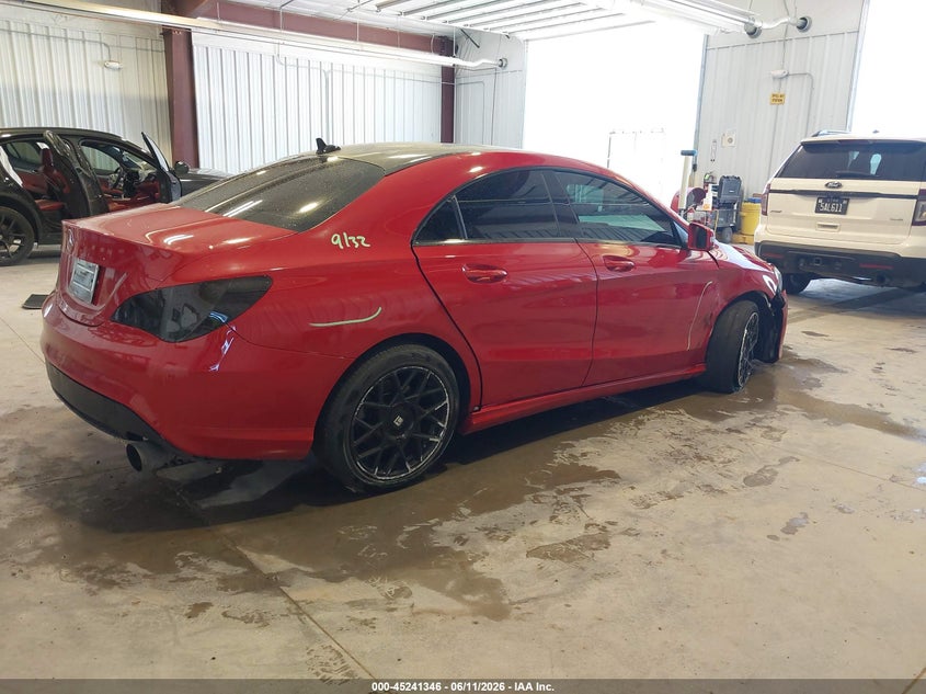 2014 MERCEDES-BENZ CLA 250 — zdjęcie 4