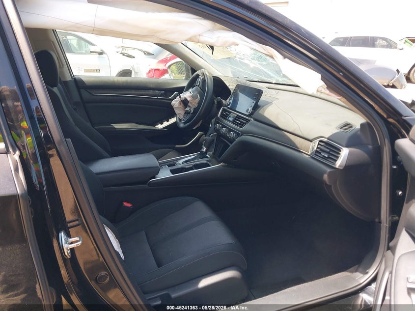 2018 HONDA ACCORD auction photo 5