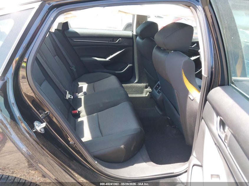 2018 HONDA ACCORD auction photo 8