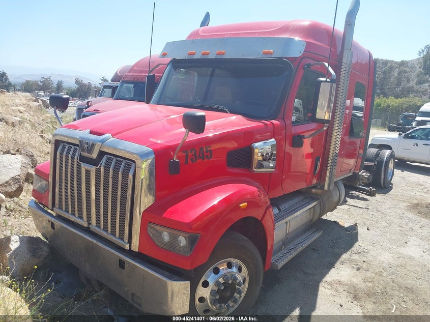 2023 WESTERN STAR 4800 SET BACK AXLE auction photo 2