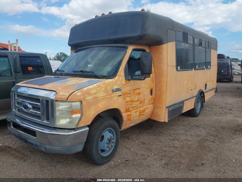 2009 FORD E-350 CUTAWAY auction photo 2