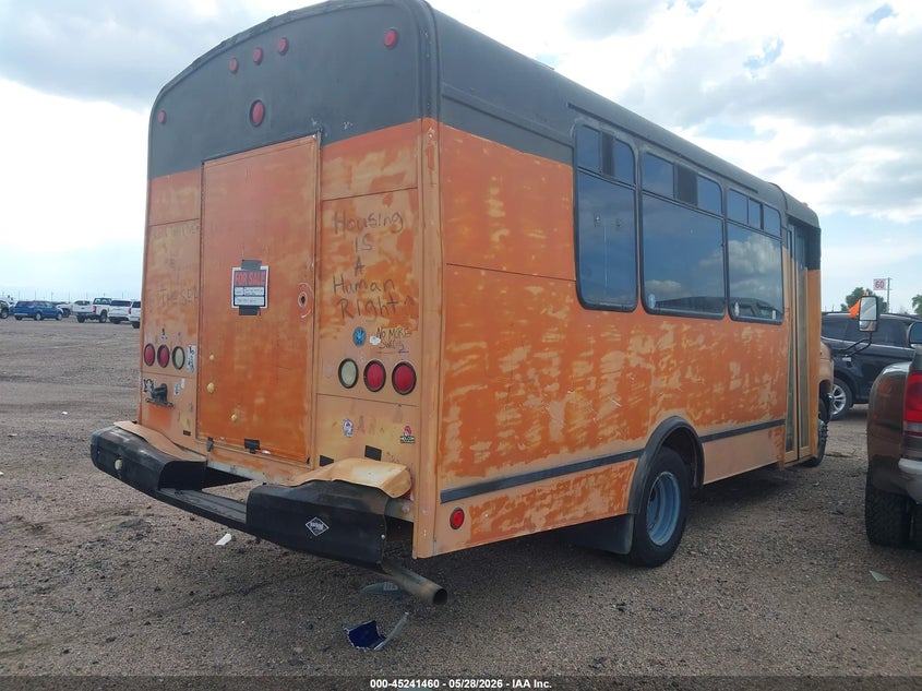 2009 FORD E-350 CUTAWAY auction photo 4