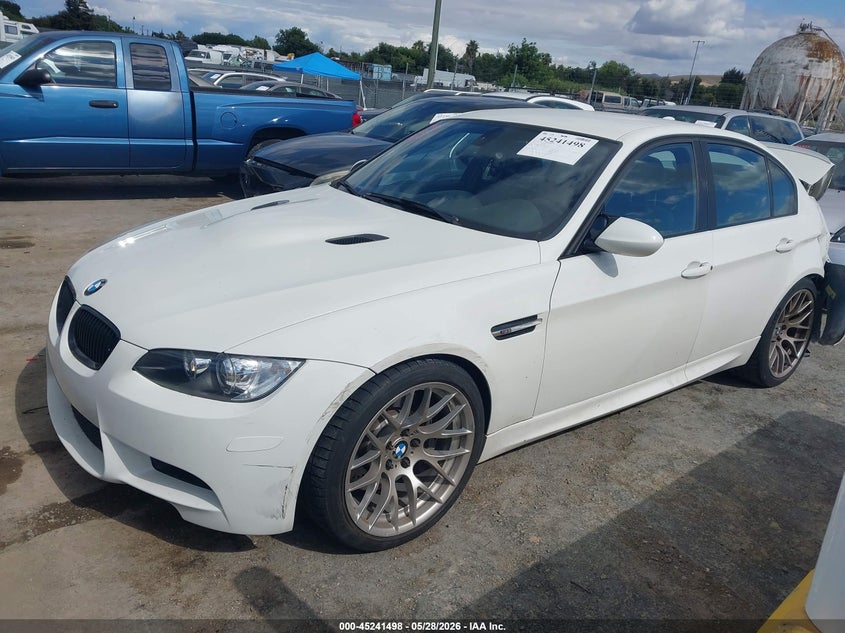 2011 BMW M3 auction photo 2
