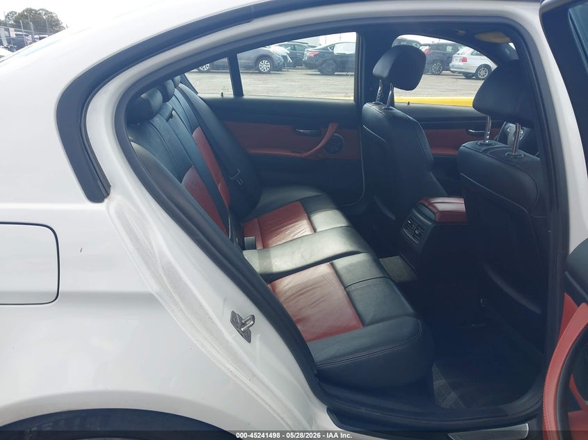 2011 BMW M3 auction photo 8