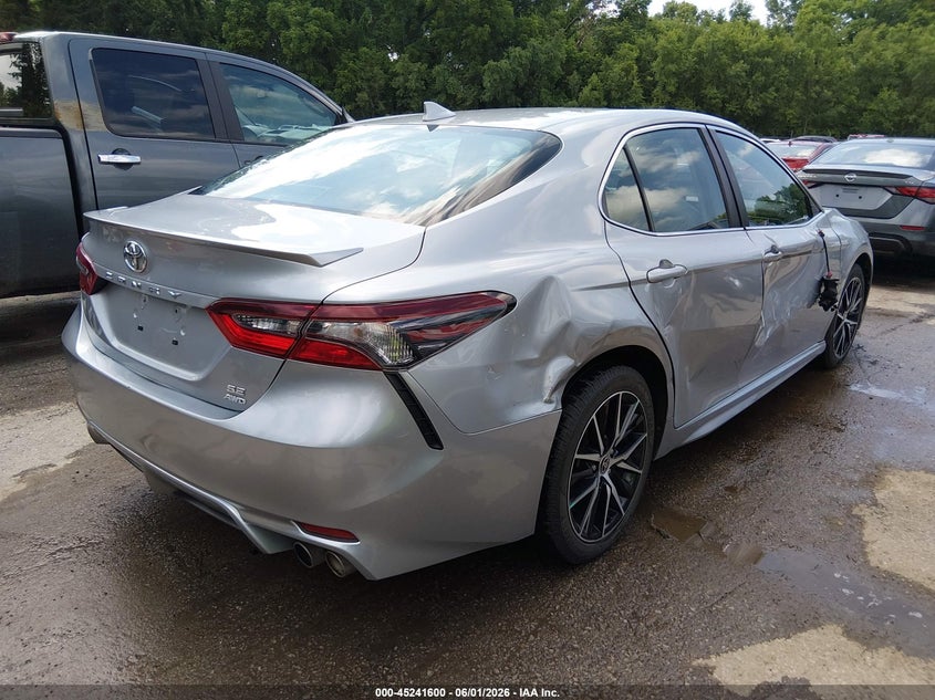 VIN 4T1G11BK0MU047135 2021 TOYOTA CAMRY SE AWD