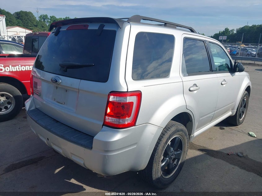 2009 Ford Escape 2.5 Xlt Silver Lot 111045241628 Vin 1FMCU03739KD08447