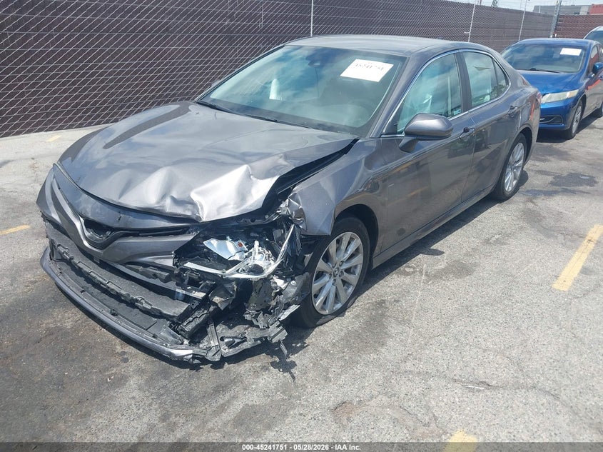 2020 Toyota Camry Le 4T1C11AK4LU319555 photo 1