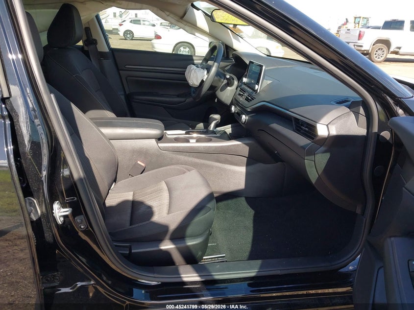 2025 NISSAN ALTIMA auction photo 5