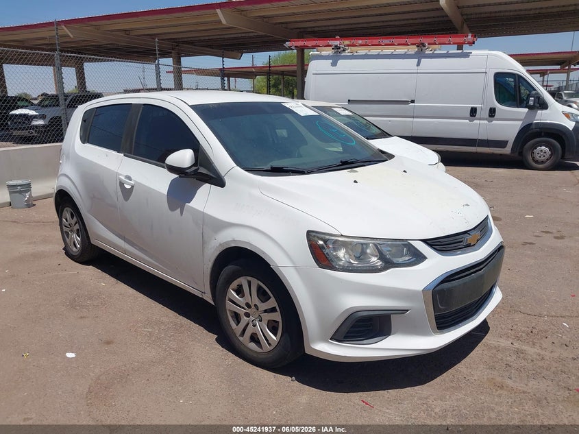 Vin: 1g1jg6shxj4110515, lot: 45739730, chevrolet sonic lt auto 2018 img_1