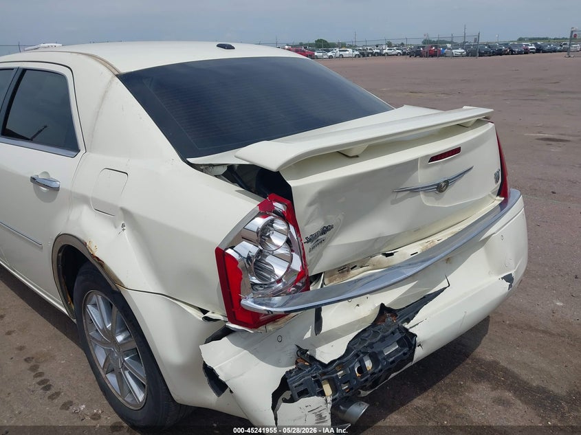 2010 Chrysler 300C Awd VIN: 2C3CK6CT8AH172620 Lot: 45241955