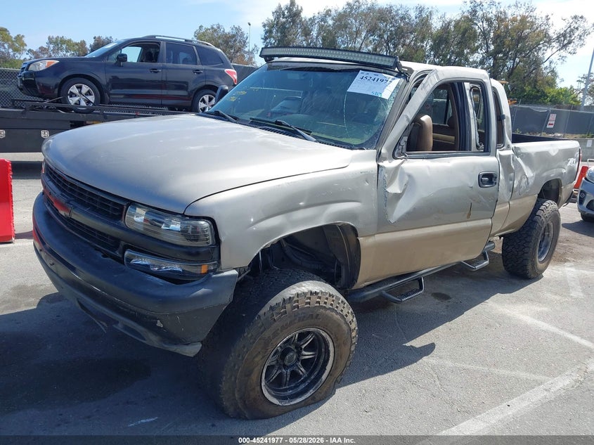 1999 CHEVROLET SILVERADO 1500 auction photo 2