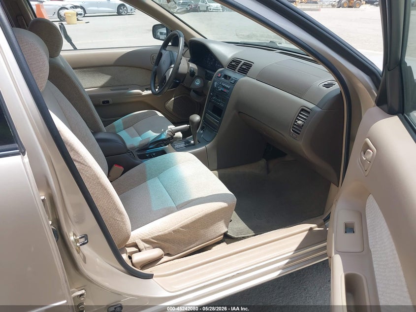 1995 NISSAN MAXIMA SEDAN 3.0L V6 FI DOHC F