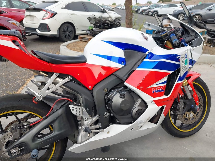 2018 Honda Cbr600 Rr VIN: JH2PC40J4JK400646 Lot: 45242313