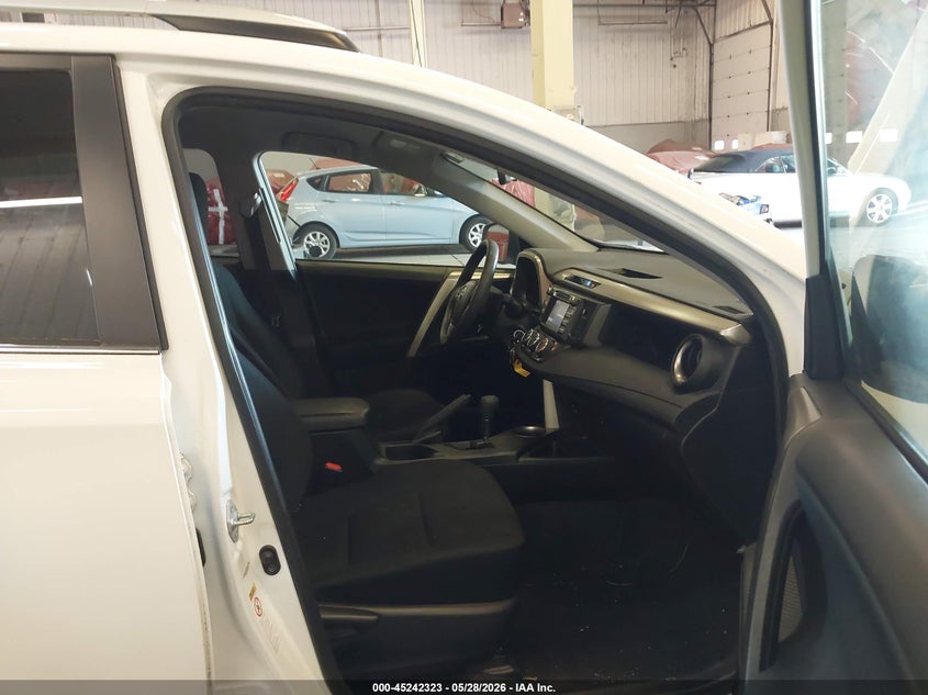2014 TOYOTA RAV4 auction photo 5