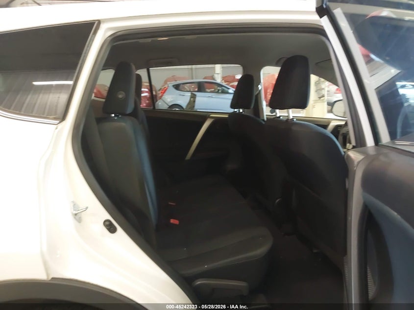 2014 TOYOTA RAV4 auction photo 8