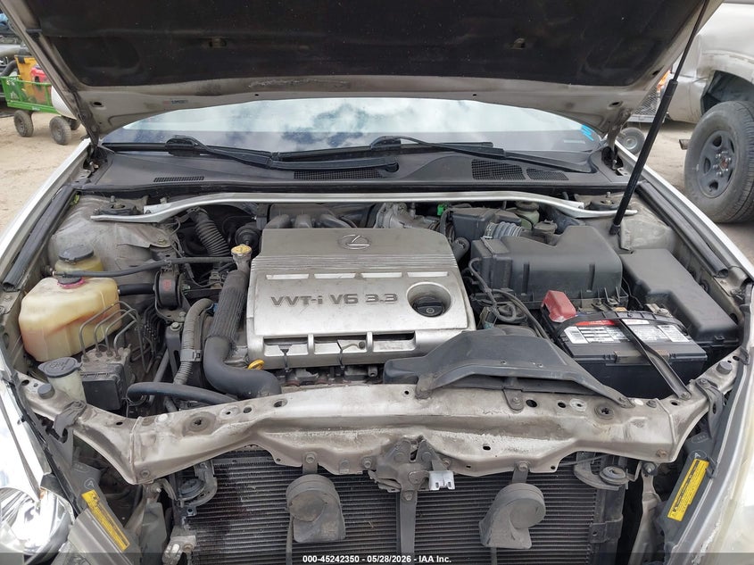 2004 Lexus Es 330 VIN: JTHBA30G745005692 Lot: 45242350