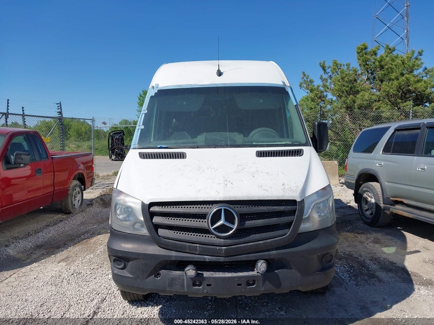 2015 Mercedes-Benz Sprinter 2500 High Roof VIN: WD3PE8DC9F5954643 Lot: 45242363
