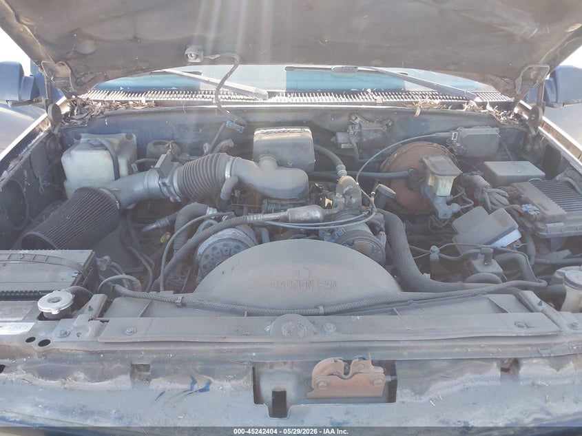 2000 Chevrolet Tahoe Z71 VIN: 1GNEK13R9YR221031 Lot: 45242404