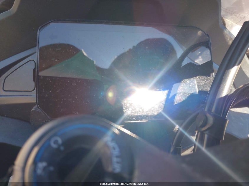VIN: LCEPEVLP3S6001696 2025 CF MOTO 675SS