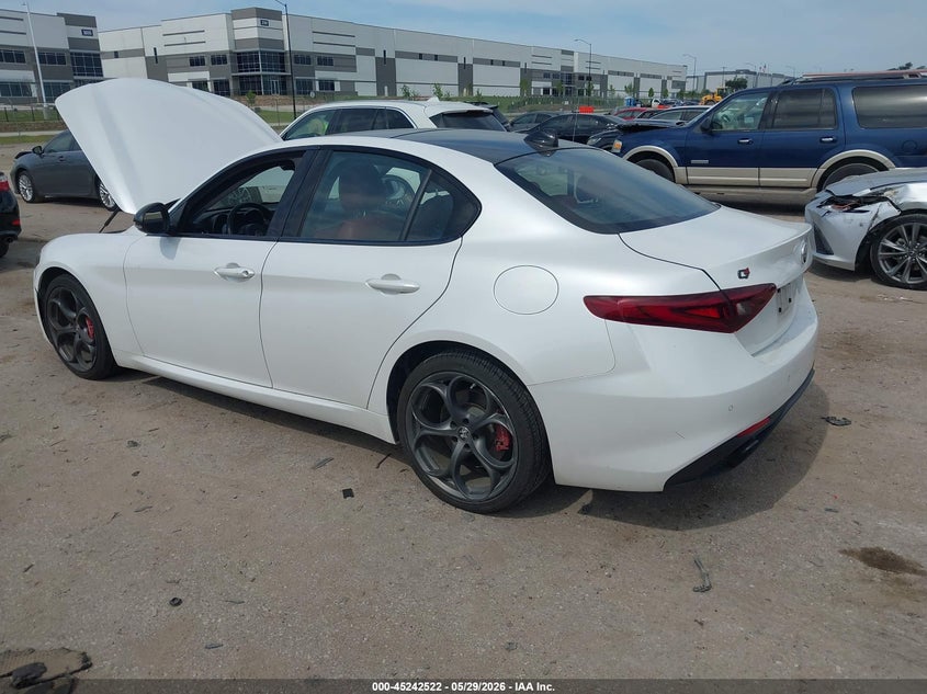 2019 ALFA ROMEO GIULIA auction photo 3