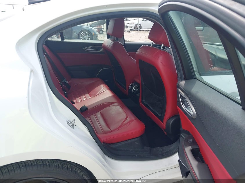 2019 ALFA ROMEO GIULIA auction photo 8