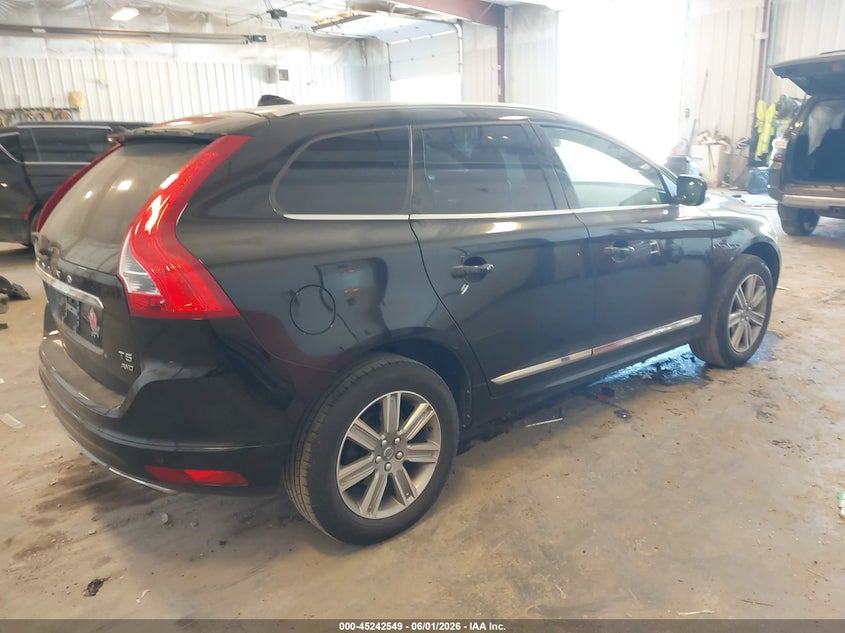 2017 VOLVO XC60 auction photo 4