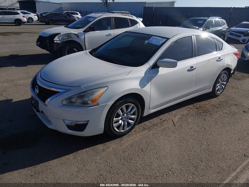 2014 Nissan Altima 2.5 S 1N4AL3AP7EN210345 photo 1