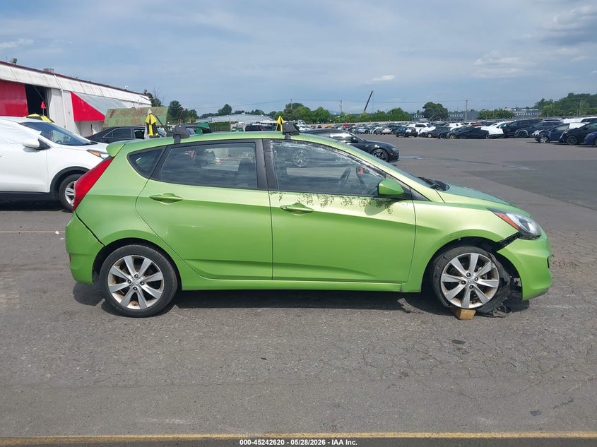 2012 Hyundai Accent 1.6 Se green Lot 111045242620 Vin KMHCU5AE4CU015165