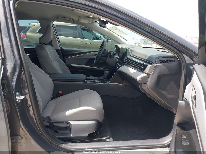 2025 TOYOTA CAMRY auction photo 5