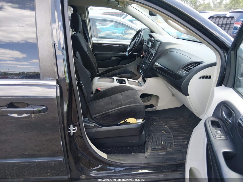 2013 DODGE GRAND CARAVAN auction photo 5