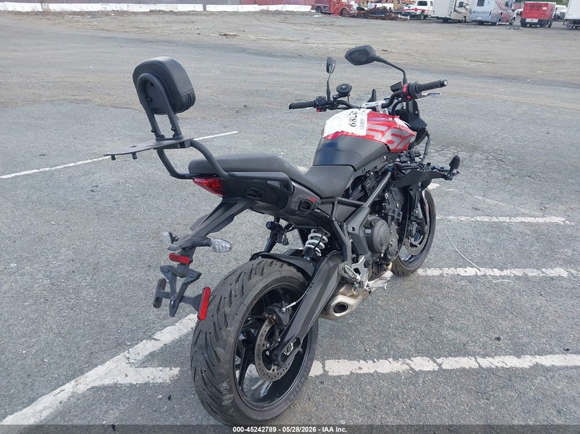 2025 TRIUMPH MOTORCYCLE TIGER auction photo 4