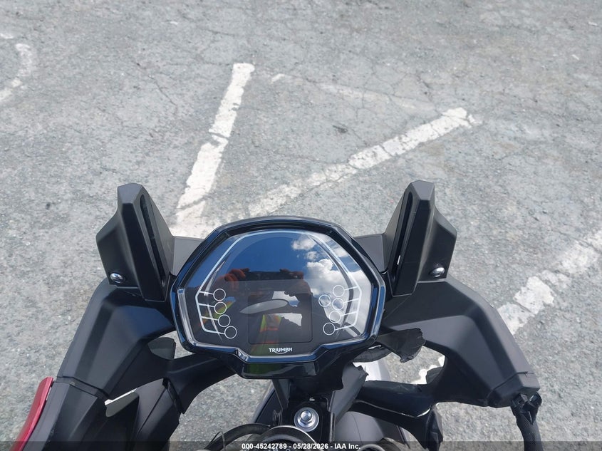 2025 TRIUMPH MOTORCYCLE TIGER auction photo 7