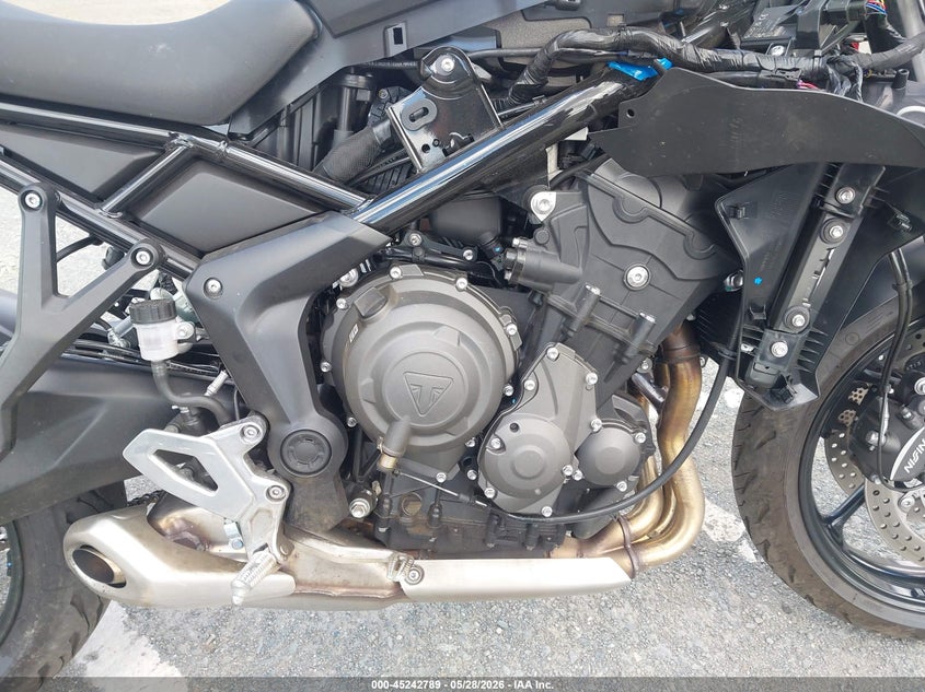 2025 TRIUMPH MOTORCYCLE TIGER auction photo 8