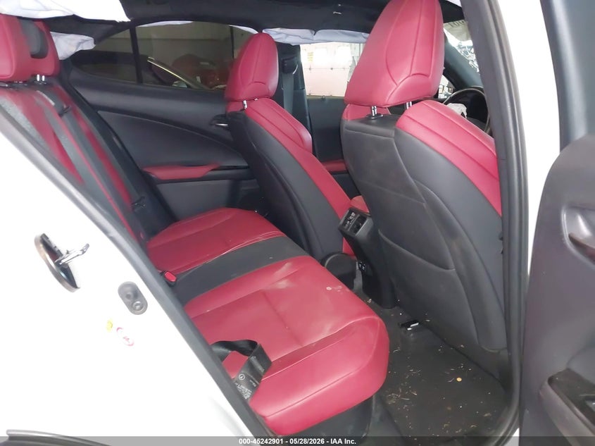 2019 LEXUS UX 250H auction photo 8