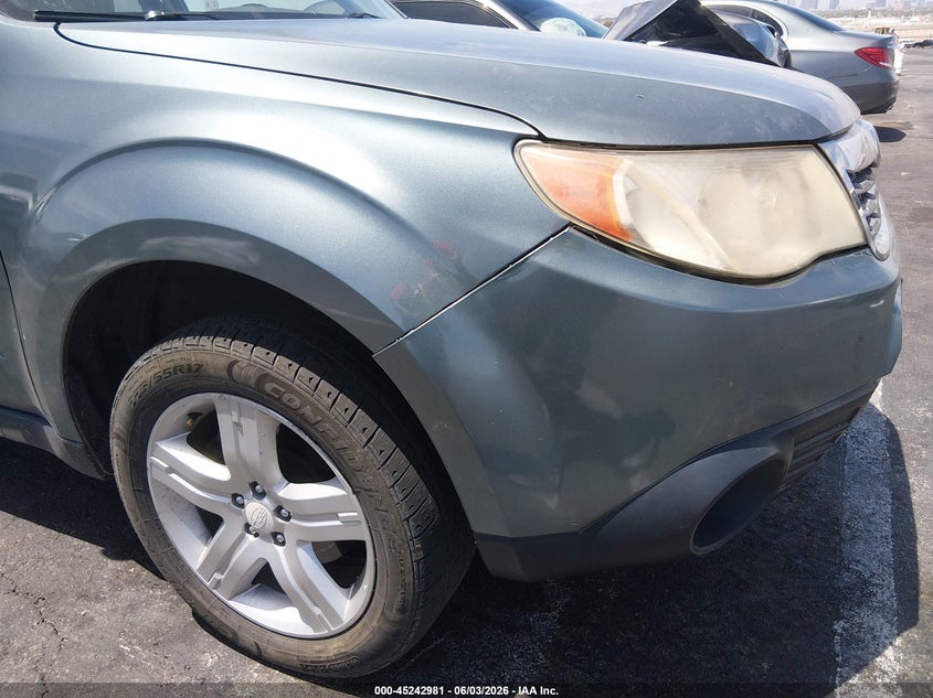 2010 Subaru Forester 2.5X Premium VIN: JF2SH6CC8AG762335 Lot: 45242981