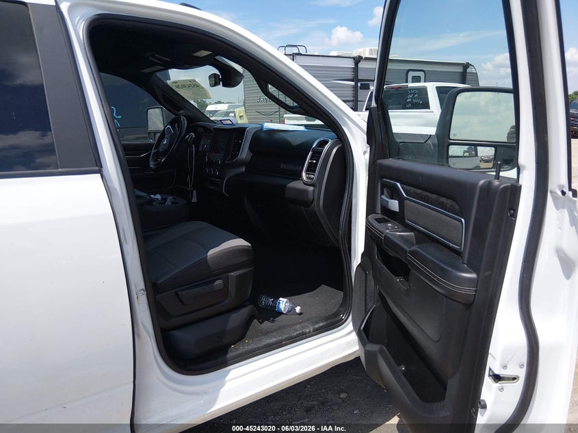 2024 Ram 3500 Ram Big Horn 4X4 8' Box white Lot 111045243020 Vin 3C63R3HL9RG265468