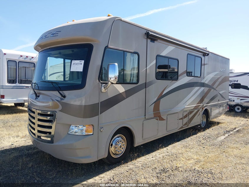 2013 FORD F53 auction photo 2