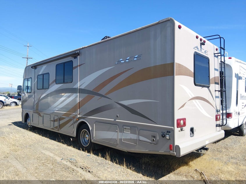 2013 FORD F53 auction photo 3