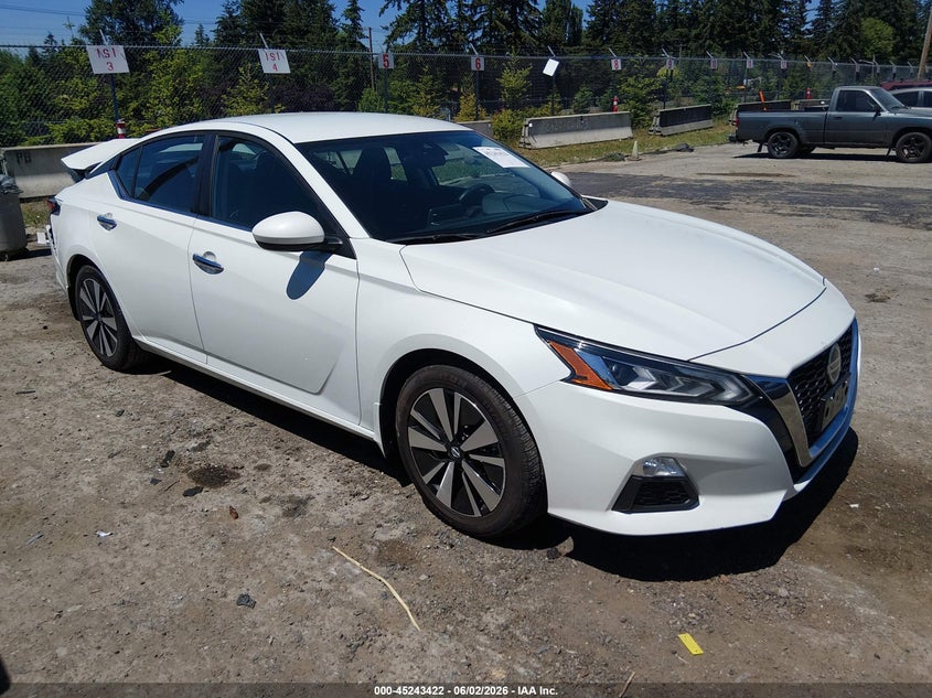 2022 NISSAN ALTIMA SV FWD — Галерея фотографий