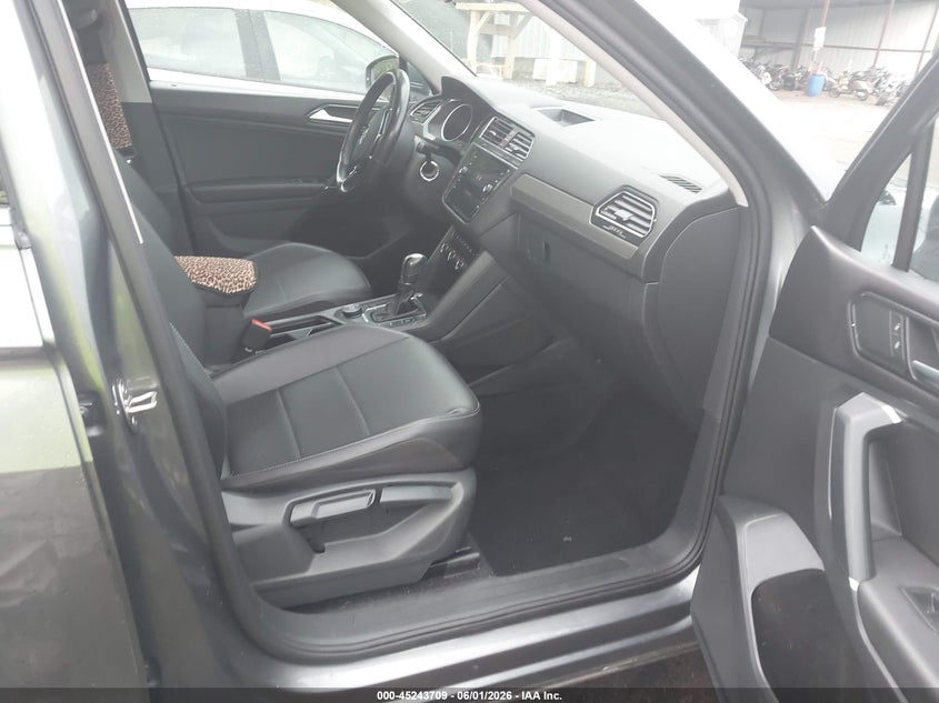 2018 VOLKSWAGEN TIGUAN auction photo 5