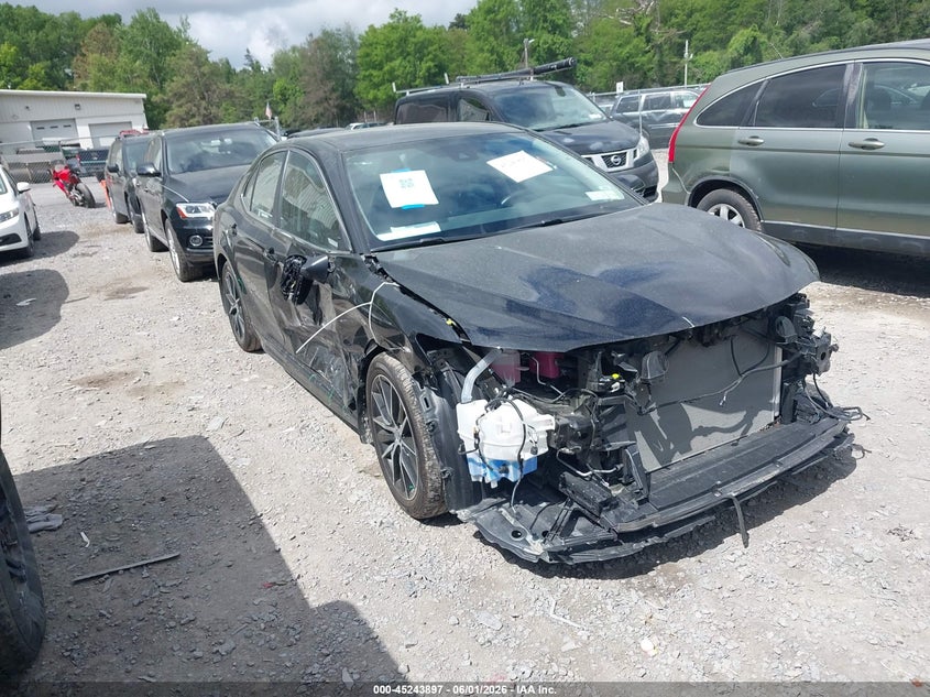 2024 Toyota Camry Hybrid