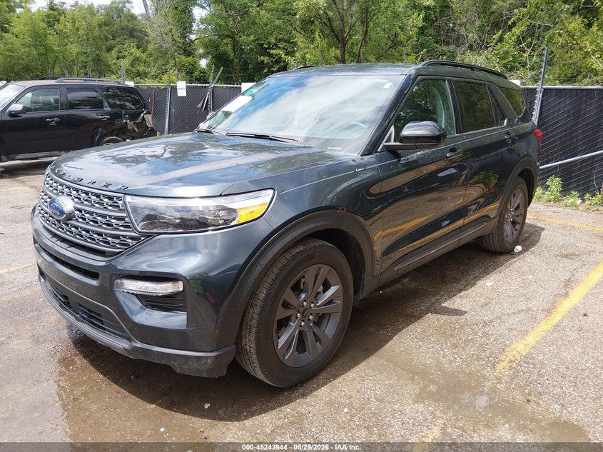 2024 FORD EXPLORER auction photo 2