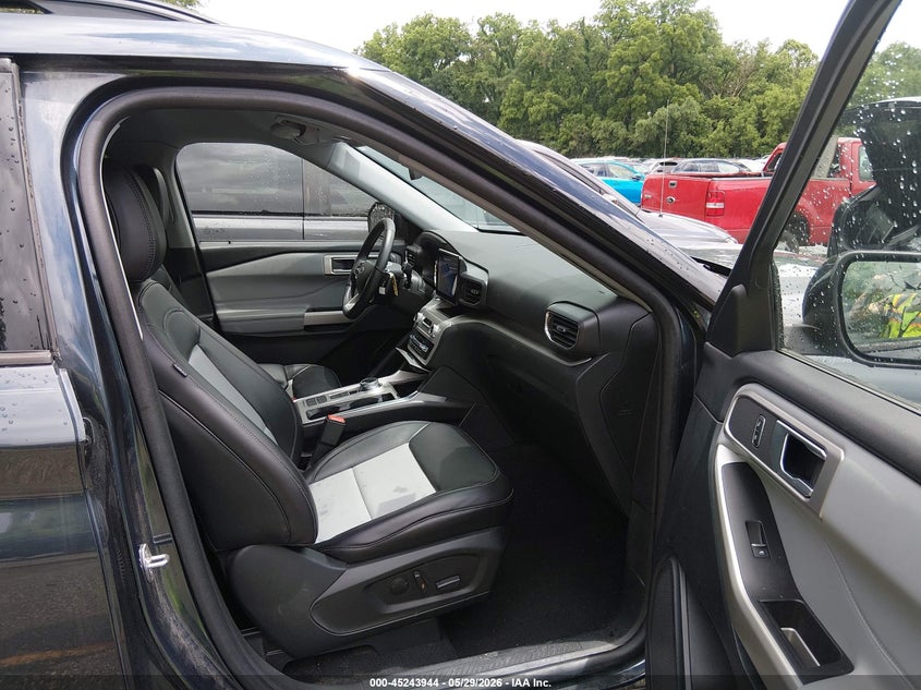 2024 FORD EXPLORER auction photo 5