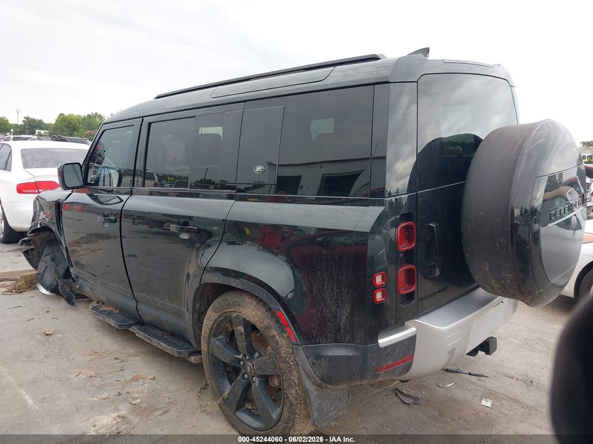2024 Land Rover Defender 110 P300 VIN: SALEJ7EX0R2340132 Lot: 45244060