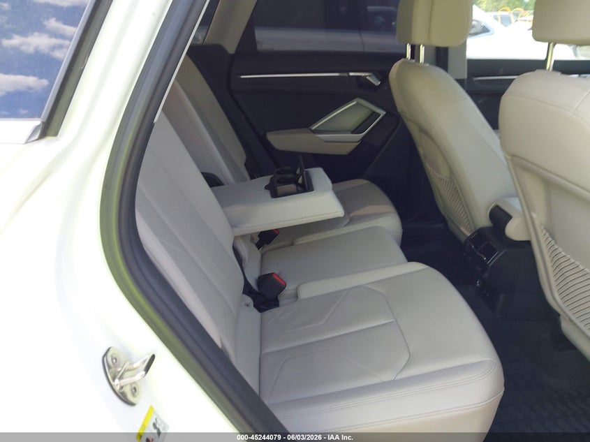 2024 Audi Q3 Premium 45 Tfsi S Line Quattro Tiptronic VIN: WA1DECF39R1069258 Lot: 45244079